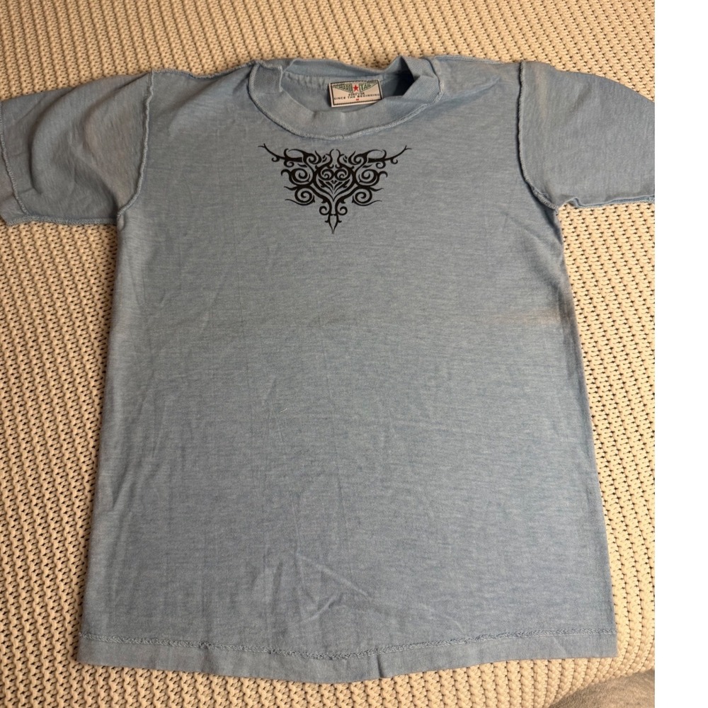 Hard Tail Forever Y2K Baby Tee Light Blue Tribal Graphic Distressed Size M
